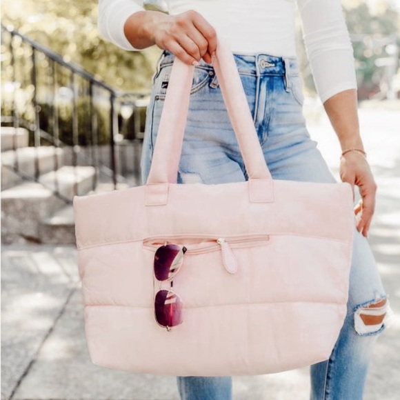 Pink Lily Handbags - Pink Lily • Let's Chat Blush Pink Puffer Tote 🤍
